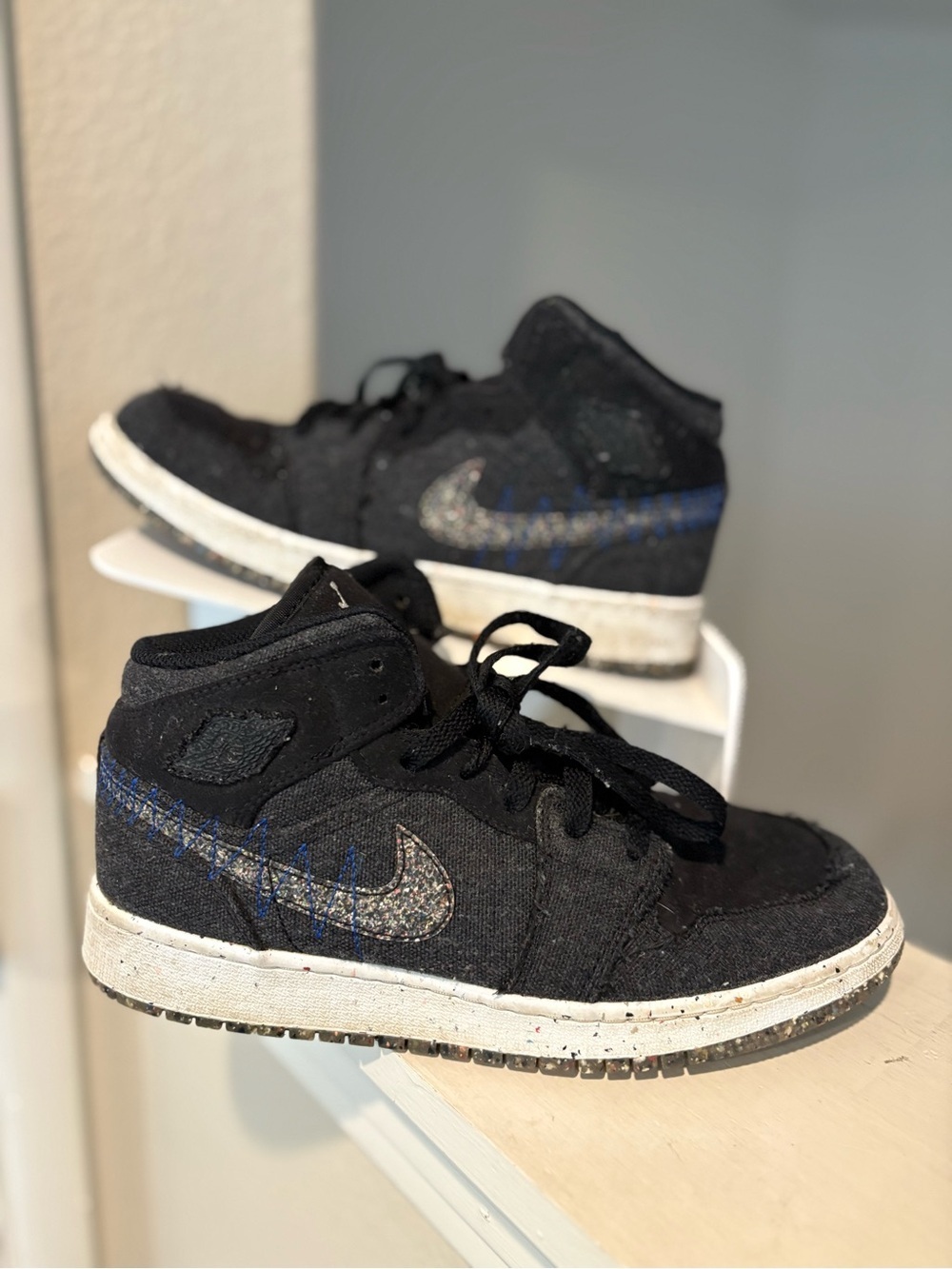 Nike Air Jordan 1 Mid SE GS Crater Black Racer Blue White DM4334 001 Sz 6.5Y